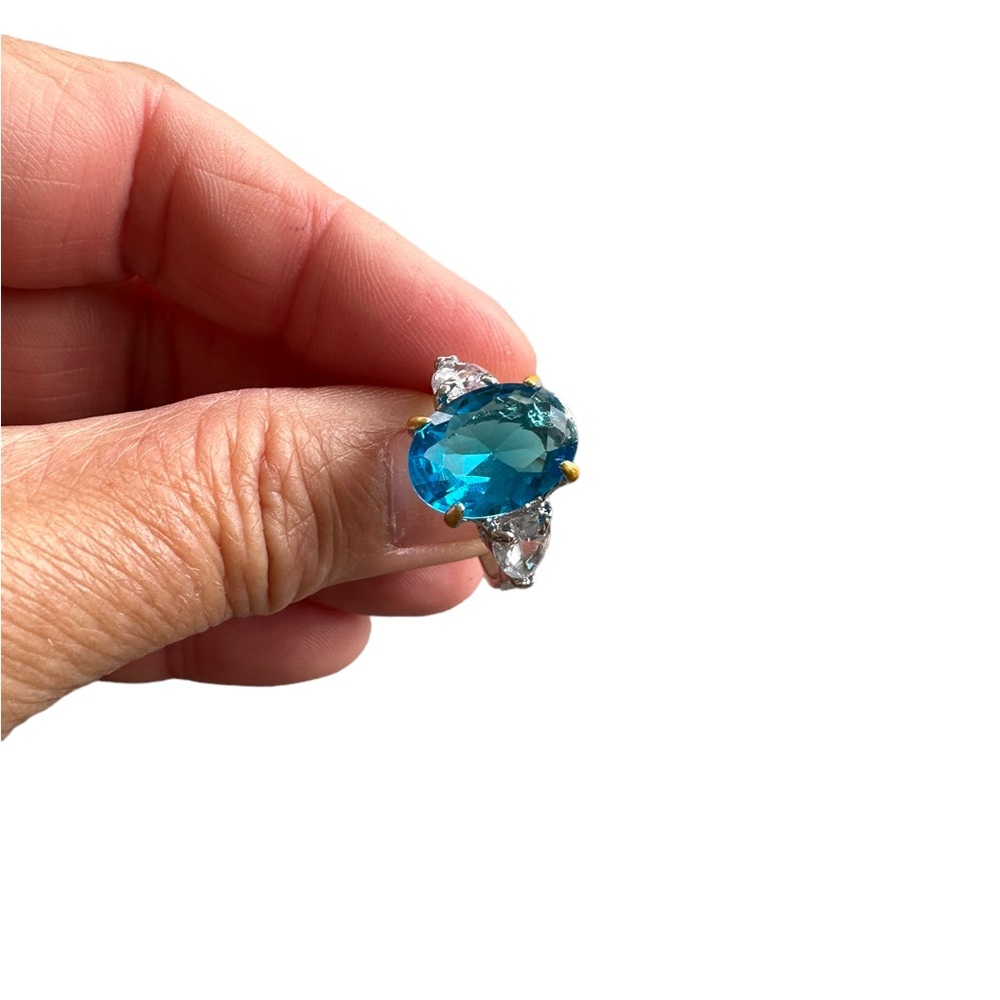 Silver Ring With Large Turquoise Solitaire Stone - image 3